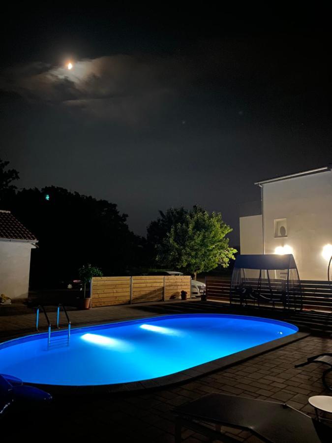 Holiday Home “Marko” With Heated Pool! Hoek van Holland Ngoại thất bức ảnh